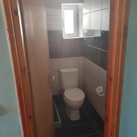 Basil & Breeze Lazaráta