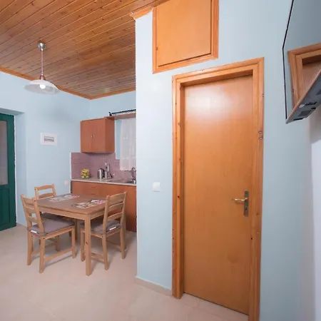 πέτρινο σπίτι Guest house *