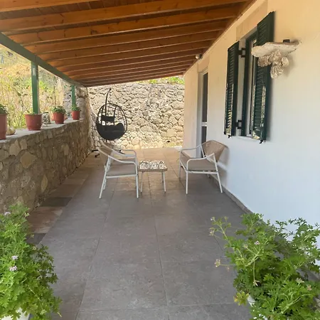 Pensión Basil & Breeze 3*