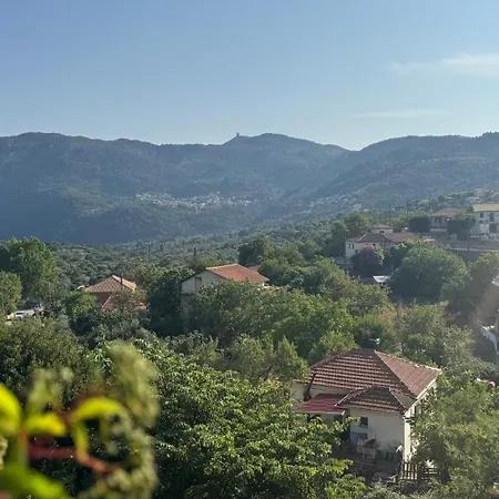 Pensión πέτρινο σπίτι Lazaráta